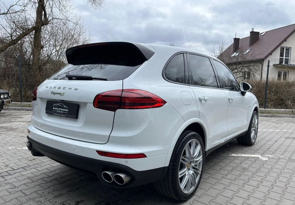 Porsche Cayenne cena 189000 przebieg: 97000, rok produkcji 2017 z Piaski małe 232